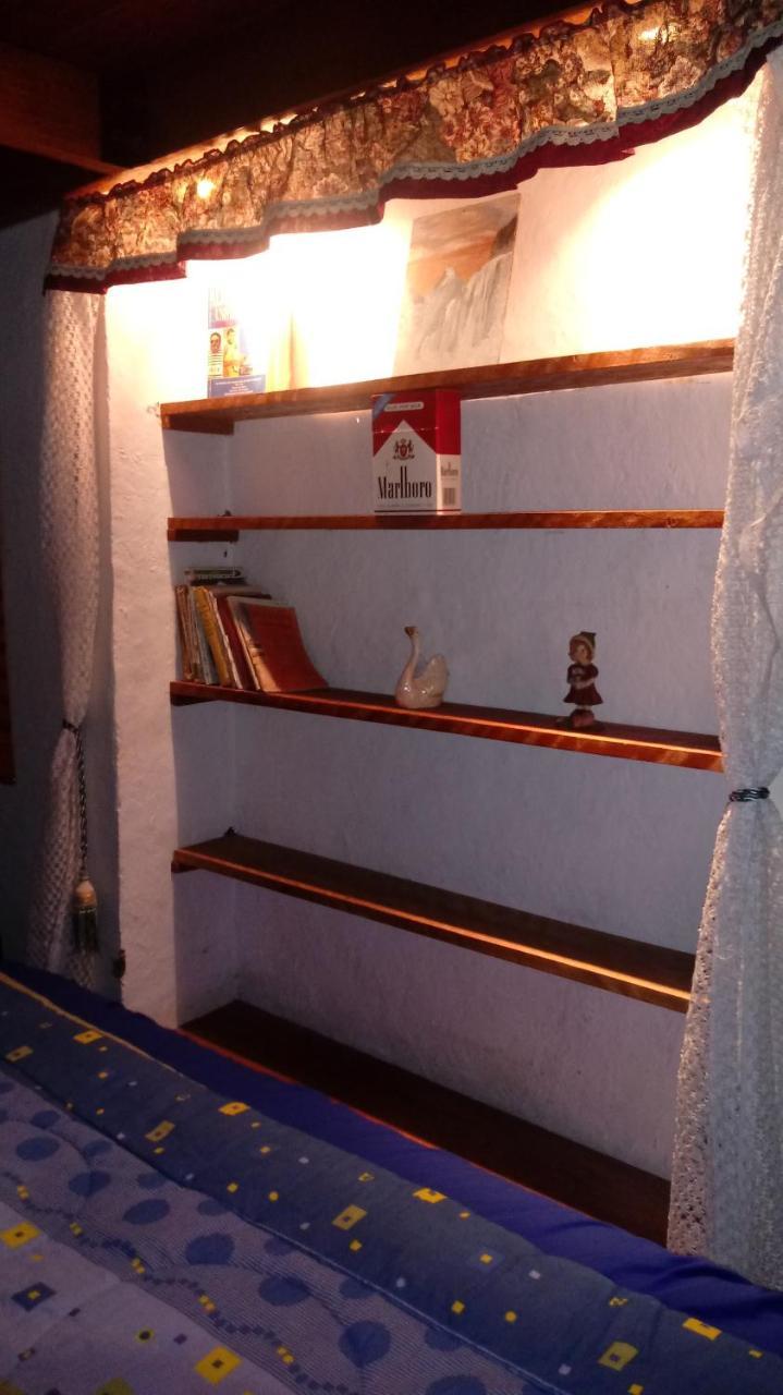 Casona Familiar Mundo Viajero Hostal